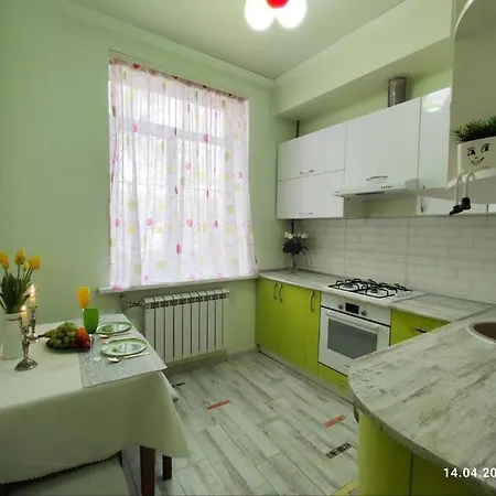 Стильный Уют В Центре Almaty Exterior photo